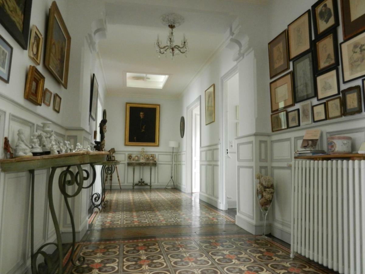 La Maison de l'Ambassadeur Saint-Jean-dʼAngély Extérieur photo